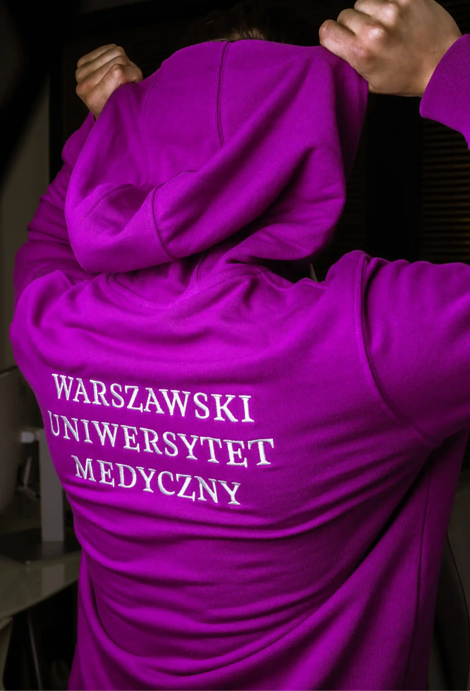 Męskie Hoodie WUM w kolorze fioletowym z napisem 